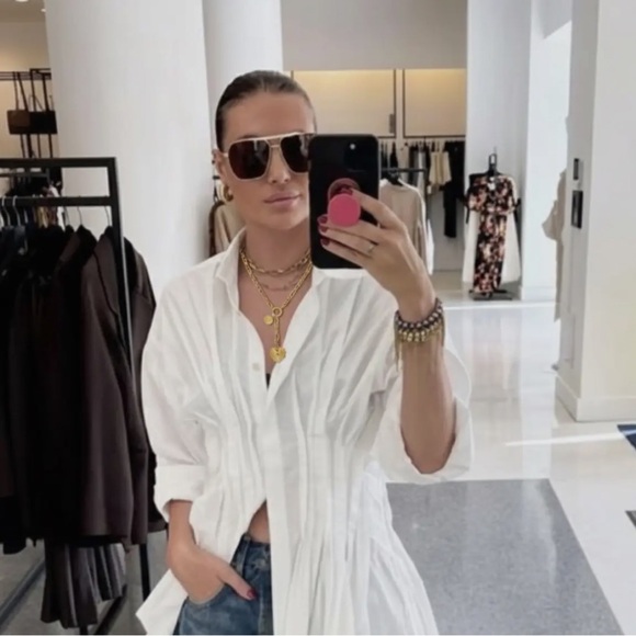 Love Heart Drop Necklace 18K Gold Plated Stainless Steel Water Resistant NWT - Picture 4 of 4